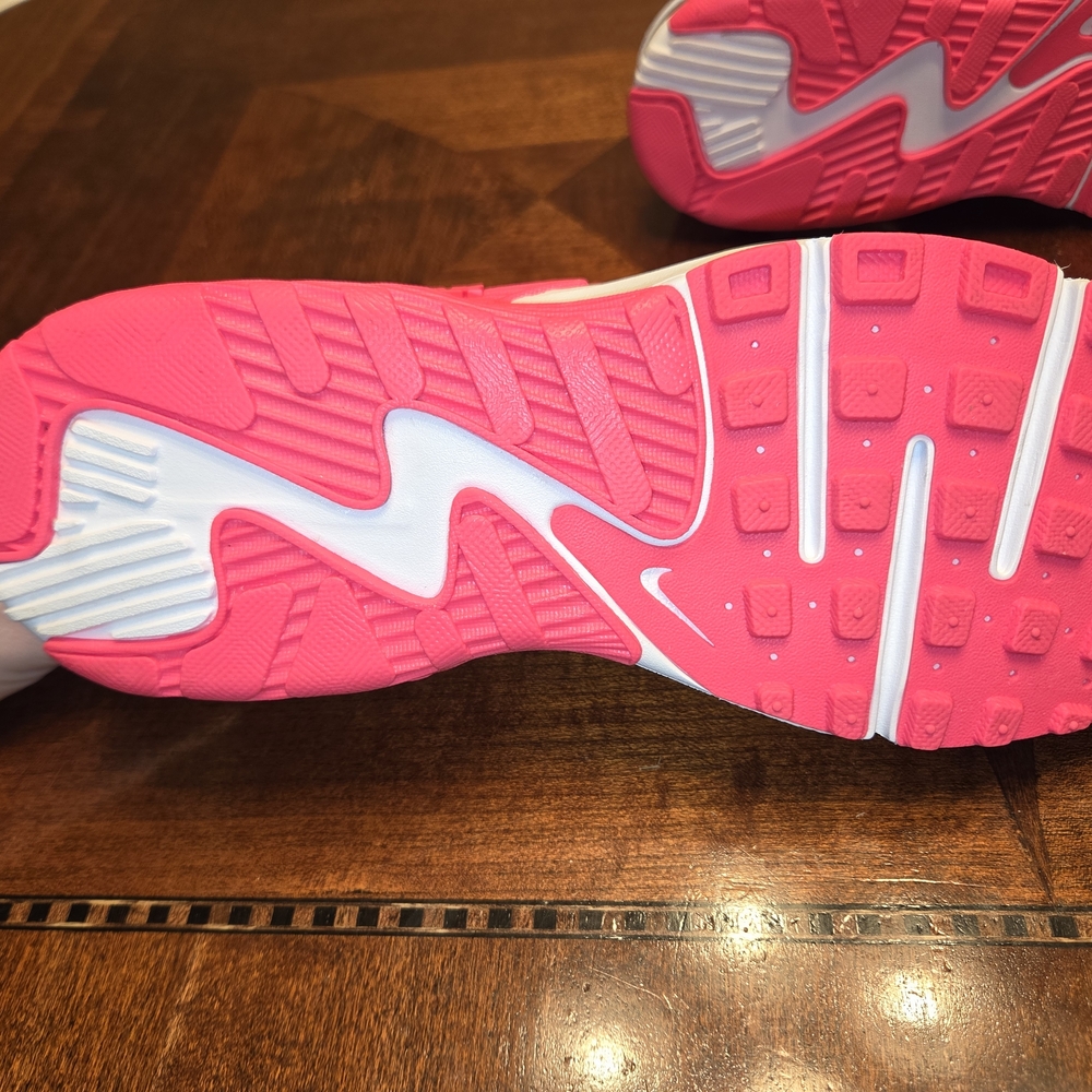 Nike Air Max Fuchsia and White Sneakers - Picture 7 of 11